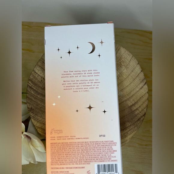 NEW! ITEM BEAUTY by Addison Rae IN MY ELEMENT eyeshadow palette 10 cosmic - Picture 2 of 7